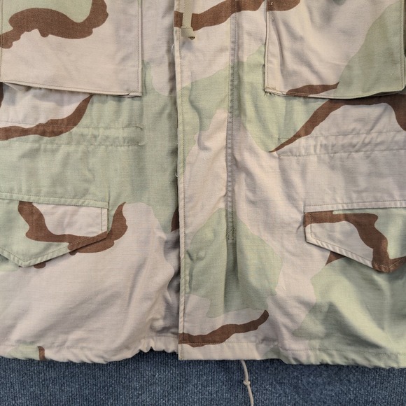 U.S. Air Force Men's Cold Weather Class 4 Field Coat Desert Camouflage M Short - Picture 10 of 15